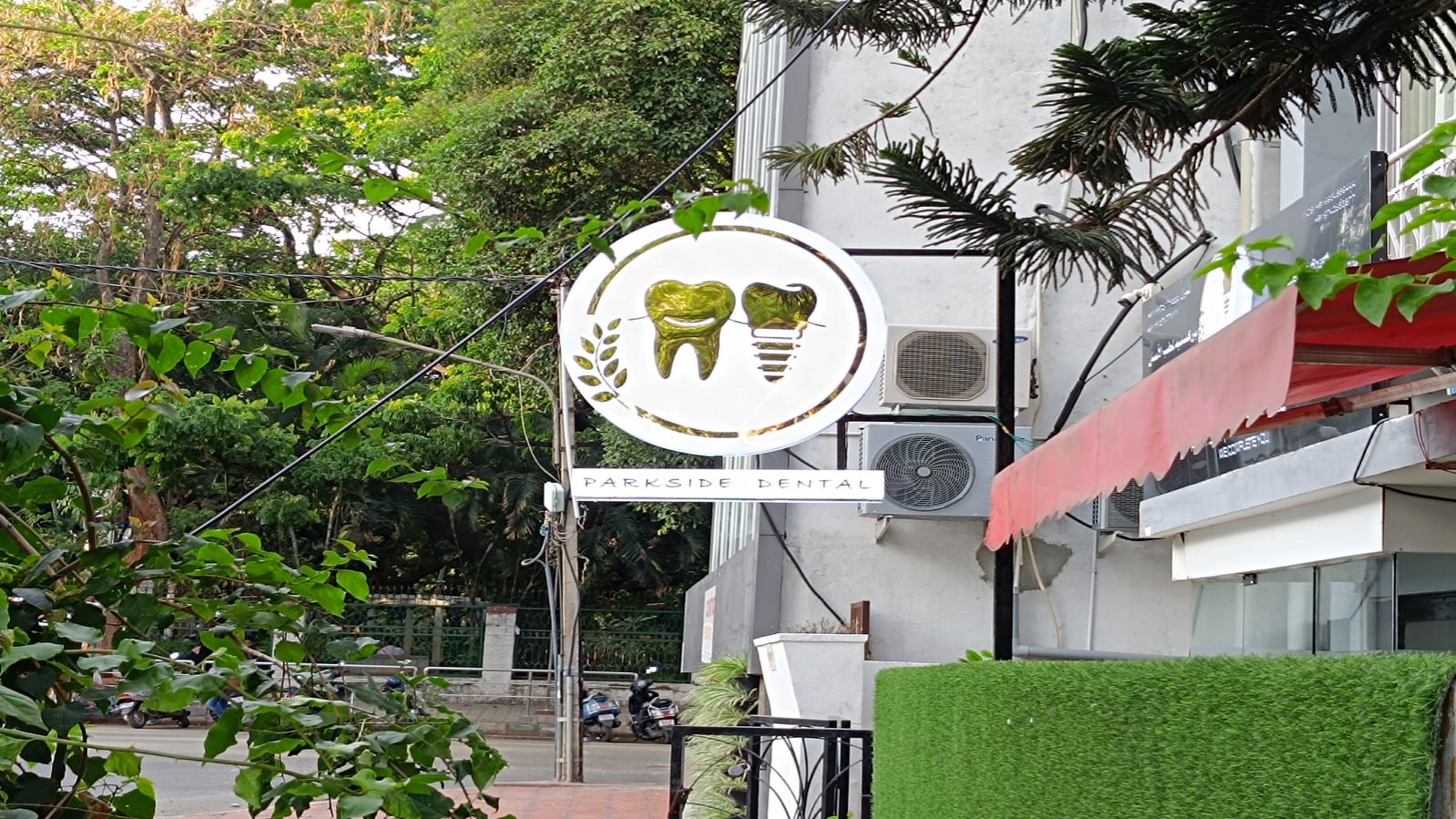 Lollypop Signage3