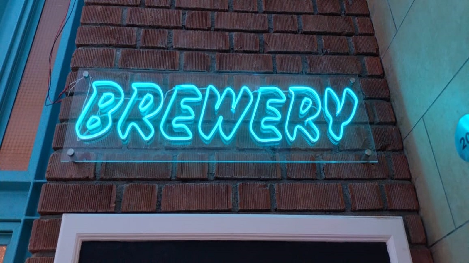 Neon Signage2